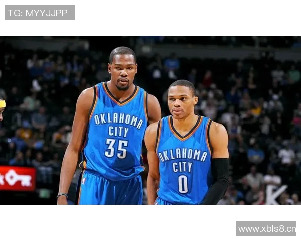 杜兰特称赞威少是传奇球员应该继续留在NBA发展